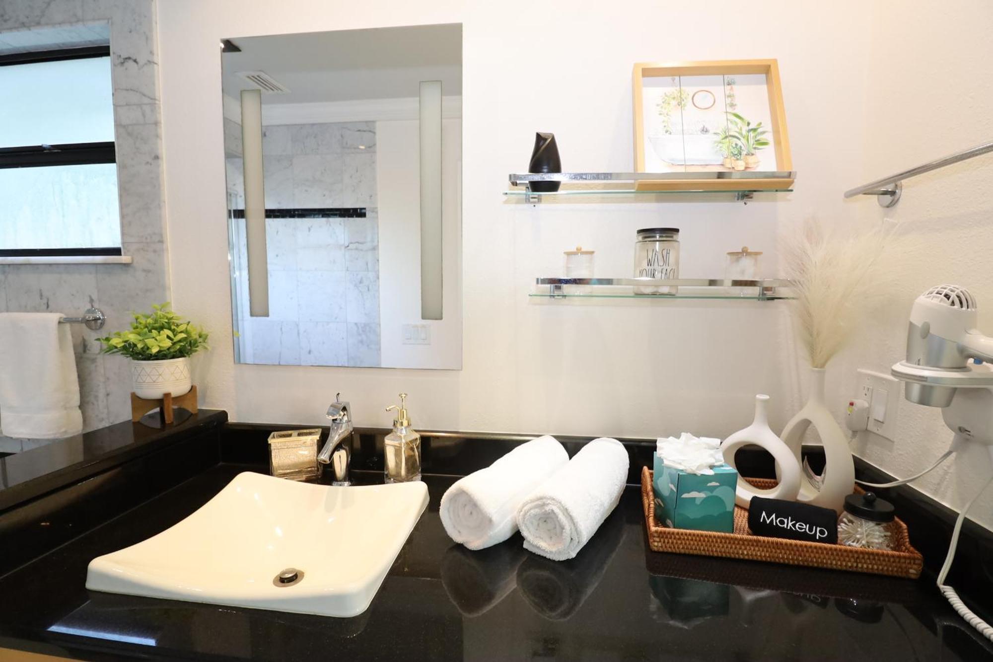 Boho Oasis With Pool- Paradise For Work & Fun Tampa Ngoại thất bức ảnh
